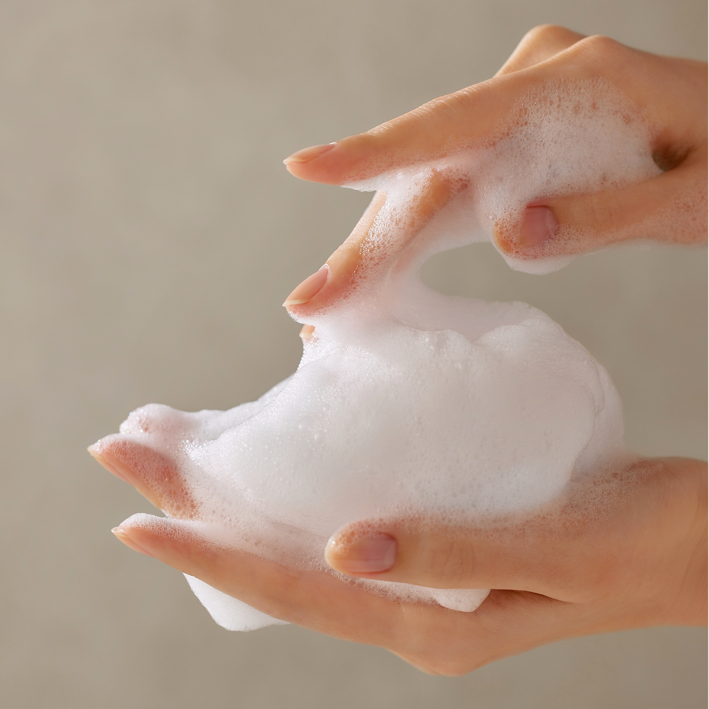 AHA-BHA-PHA 30 DAYS MIRACLE ACNE CLEAR BODY CLEANSER 400g