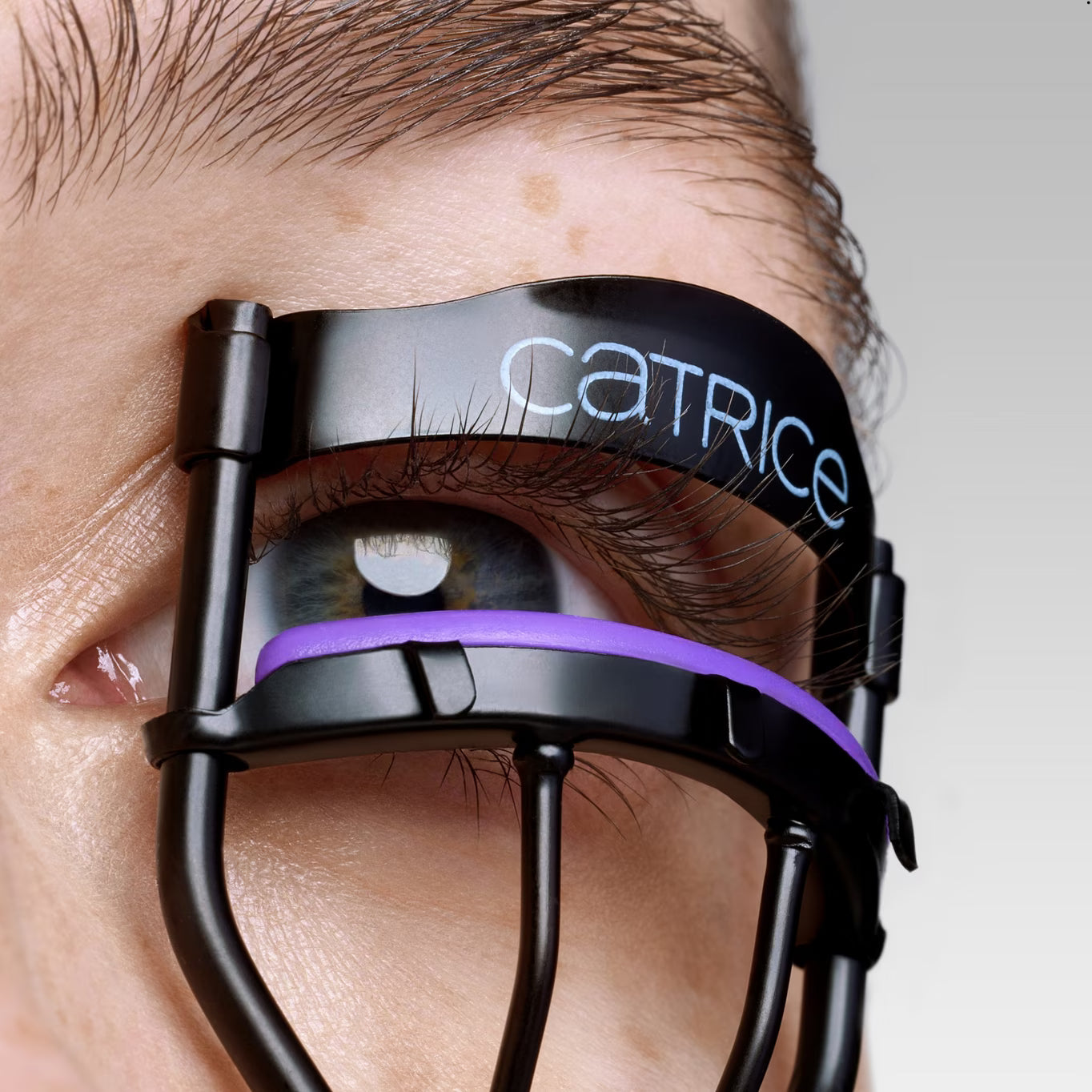 CATRICE LASH CURLER RECOURBE-CILS