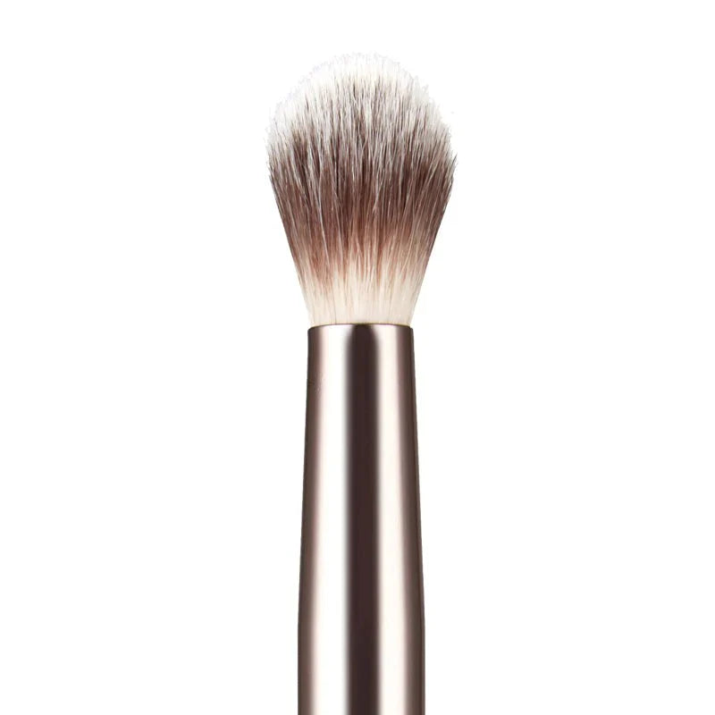 MUA FLUFFY BLENDING BRUSH