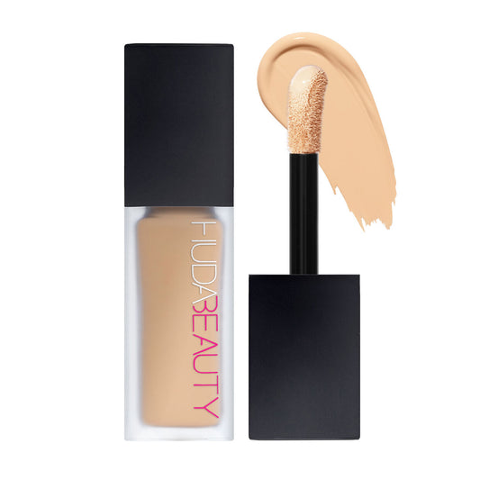 HUDA BEAUTY, FauxFilter Luminous Matte Concealer, concealer HUDA BEAUTY, correcteur de teint, anti-cernes, couvrance modulable, fini mat lumineux, longue tenue, waterproof, anti-transfert, vegan, sans parfum, sans alcool, maquillage teint, correcteur contour des yeux, HUDA BEAUTY Maroc, acheter HUDA BEAUTY Maroc, beautyfamily.ma