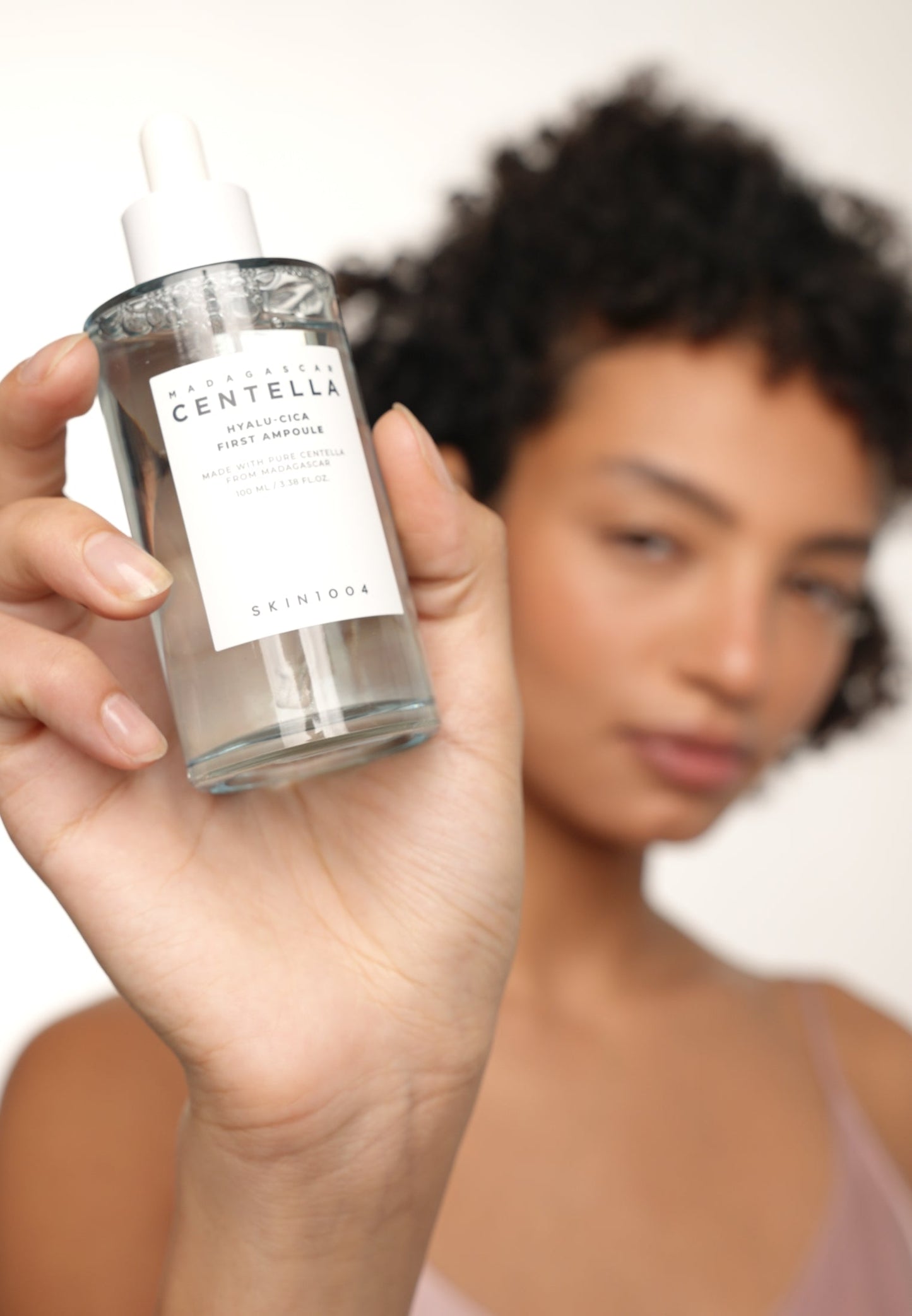 MADAGASCAR CENTELLA HYALU-CICA FIRST AMPOULE 100ML