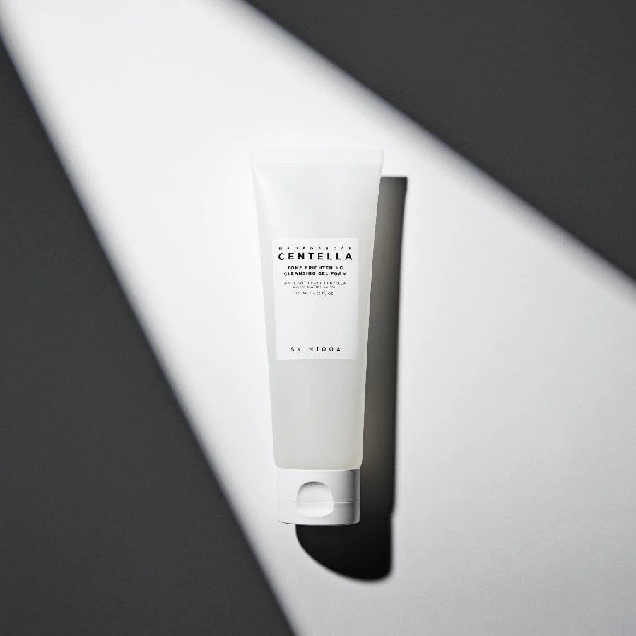 SKIN1004 MADAGASCAR CENTELLA TONE BRIGHTENING CLEANSING GEL FOAM 125ML