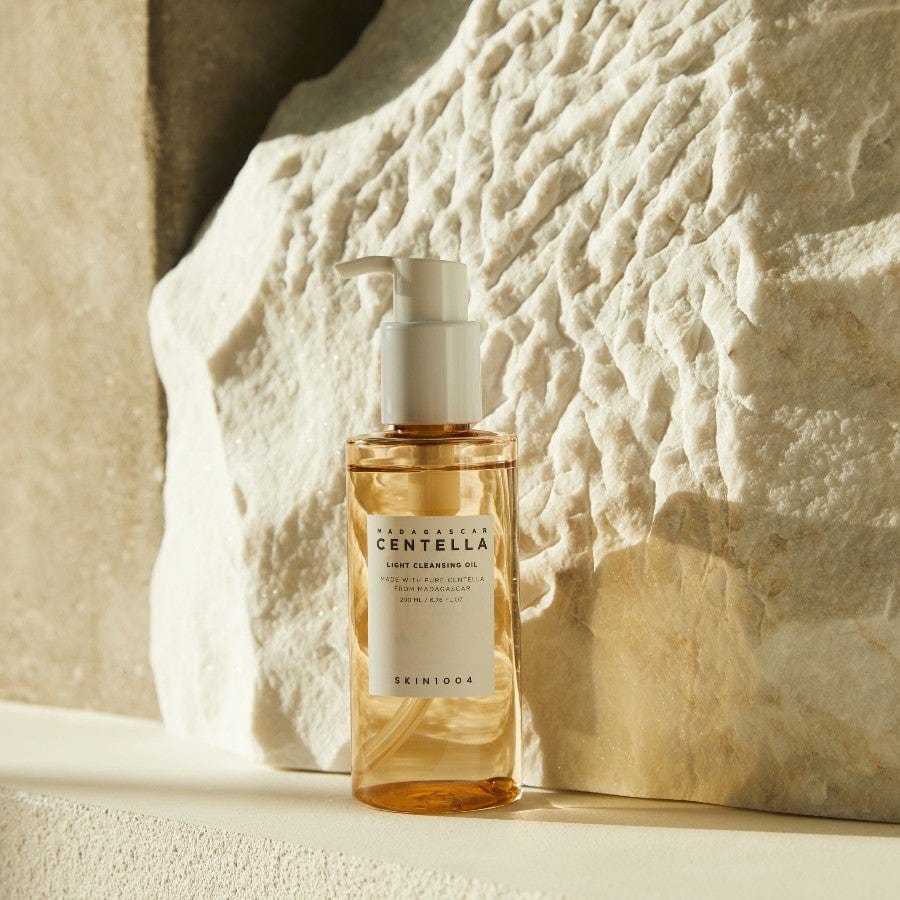 MADAGASCAR CENTELLA LIGHT CLEANSING OIL 30ML