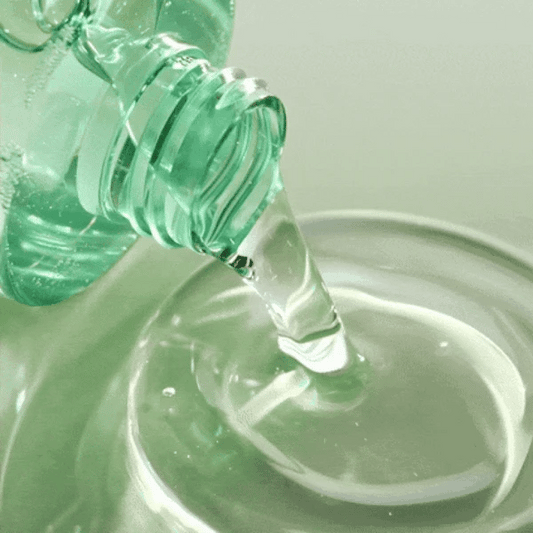 SKIN1004 MADAGASCAR CENTELLA TEA-TRICA PURIFYING TONER 210ML